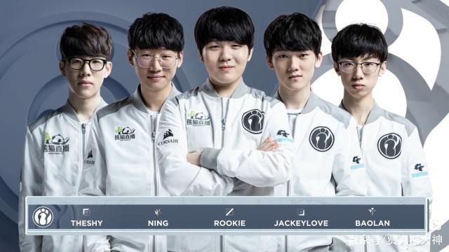 充满压迫力 充满压迫力